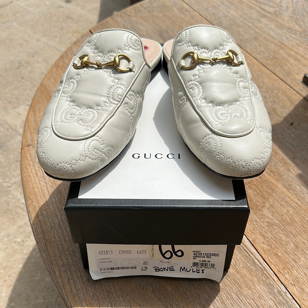 Gucci Cream Slippers with Gold Horsebit